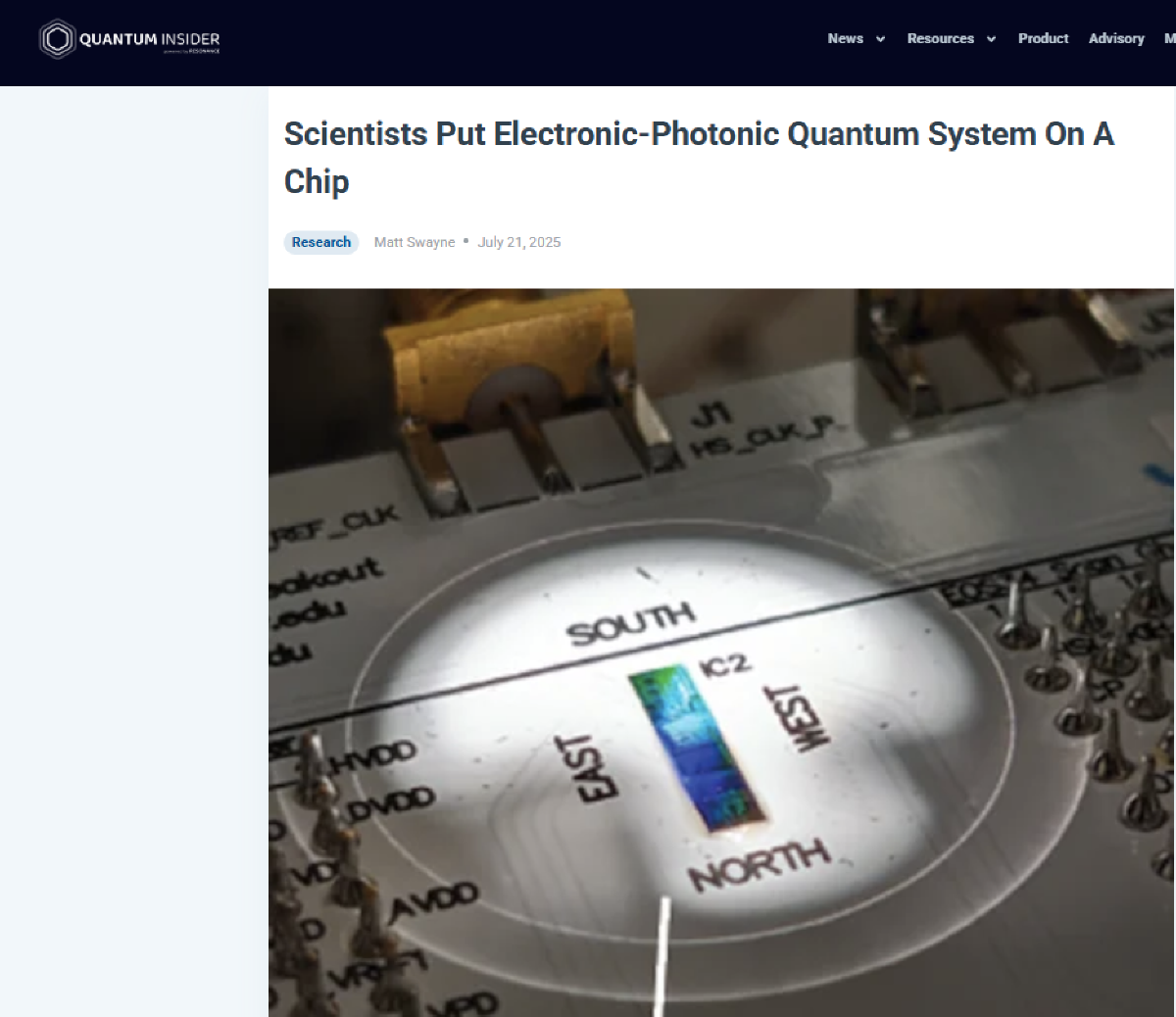 전자-광자 양자 시스템을 칩 위에 구현